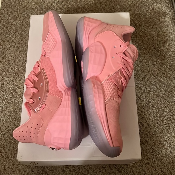 James harden Vol.4 pink lemonade - Picture 3 of 4